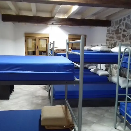 La Pumarada Restaurante Hostel Caravia
