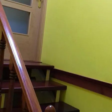 Vandrerhjem La Pumarada Restaurante